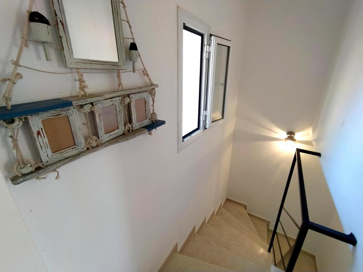 Seaside Villa Clio Никити Екстериор снимка