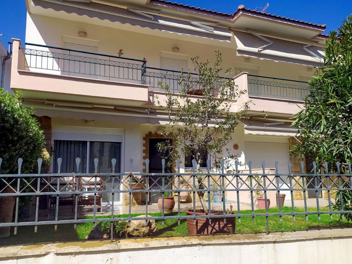 Seaside Villa Clio Никити Екстериор снимка