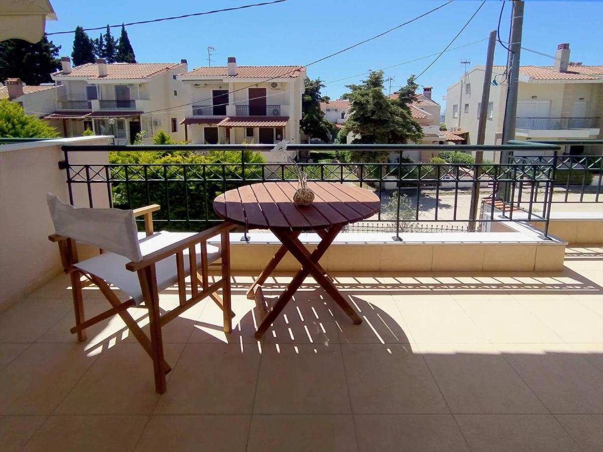 Seaside Villa Clio Никити Екстериор снимка